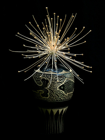2022 11 Ridenour NANCY Chinese Vase and Allium
